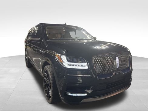 Used 2019 Lincoln Navigator L Black Label w/ Cargo Package image 1
