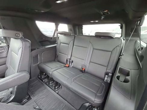 Used 2024 GMC Yukon XL Denali w/ Max Trailering Package AWD/4WD image 3
