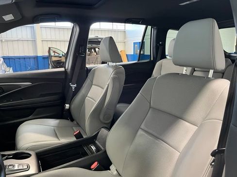 Used 2023 Honda Passport EX-L image 23