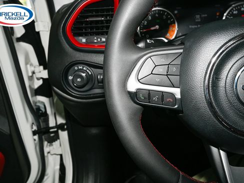 Used 2023 Jeep Renegade Trailhawk AWD/4WD image 27