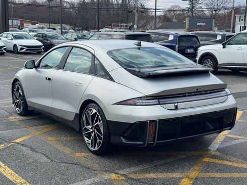 Used 2024 Hyundai Ioniq 6 SEL image 3