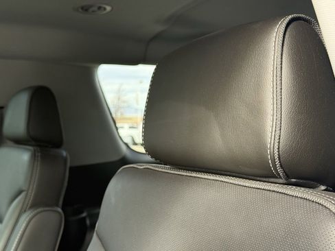 Used 2019 GMC Yukon XL Denali w/ Denali Ultimate Package image 25