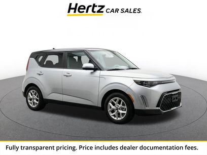 Used 2025 Kia Soul LX w/ LX Technology Package