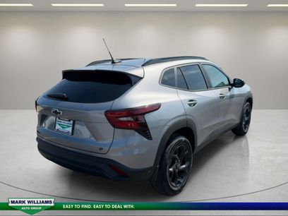 New 2026 Chevrolet Trax LT w/ Driver Confidence Package