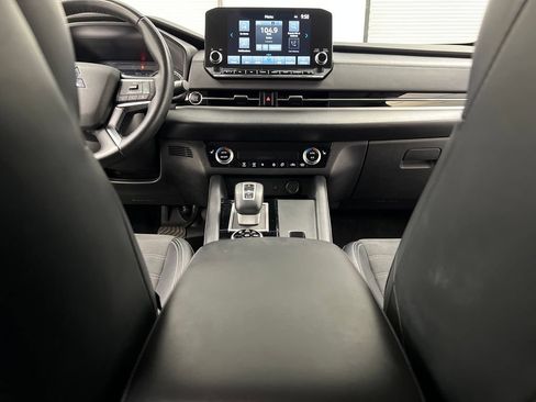 Used 2024 Mitsubishi Outlander SE AWD/4WD image 49