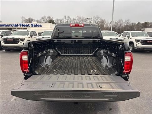 New 2026 GMC Canyon AT4 AWD/4WD image 33