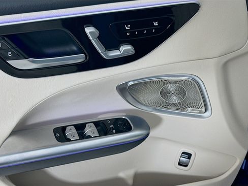 New 2026 Mercedes-Benz C 300 Sedan image 19