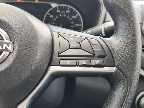 Used 2024 Nissan Altima 2.5 SV FWD image 23