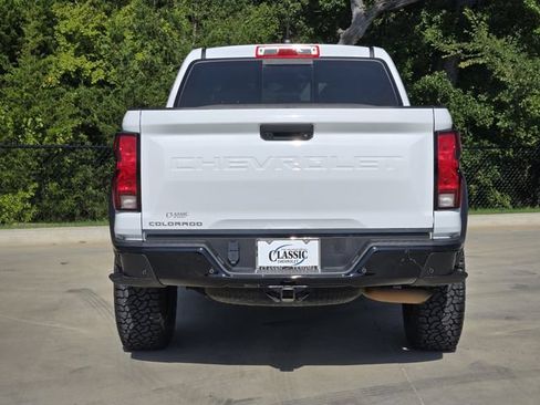 Used 2023 Chevrolet Colorado Trail Boss w/ Technology Package AWD/4WD image 7