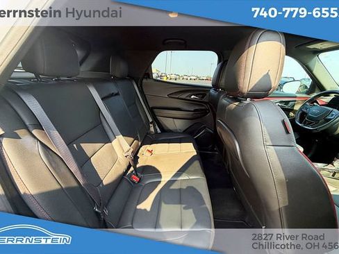 Used 2024 Chevrolet TrailBlazer RS AWD/4WD image 25