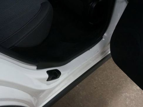 Used 2024 Subaru Crosstrek 2.0i Premium image 47