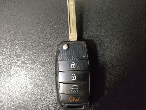 Used 2019 Kia Sorento FWD image 32