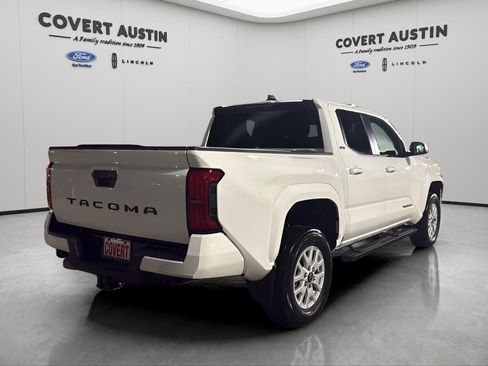 Used 2024 Toyota Tacoma TRD Sport image 5