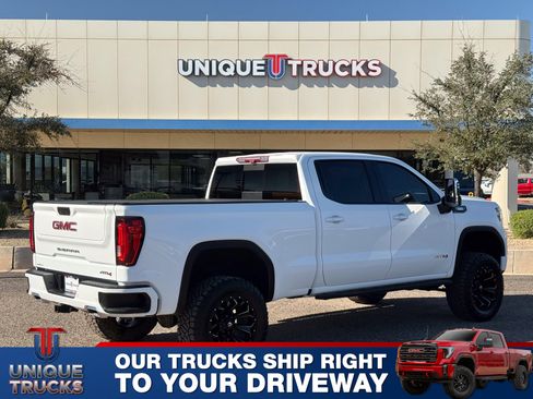 Used 2021 GMC Sierra 1500 AT4 w/ Technology Package image 5