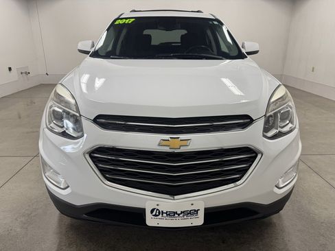 Used 2017 Chevrolet Equinox LT w/ Convenience Package image 9