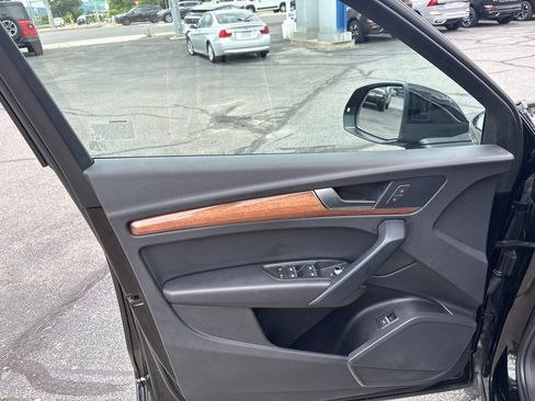 Used 2021 Audi Q5 2.0T Premium AWD/4WD image 14