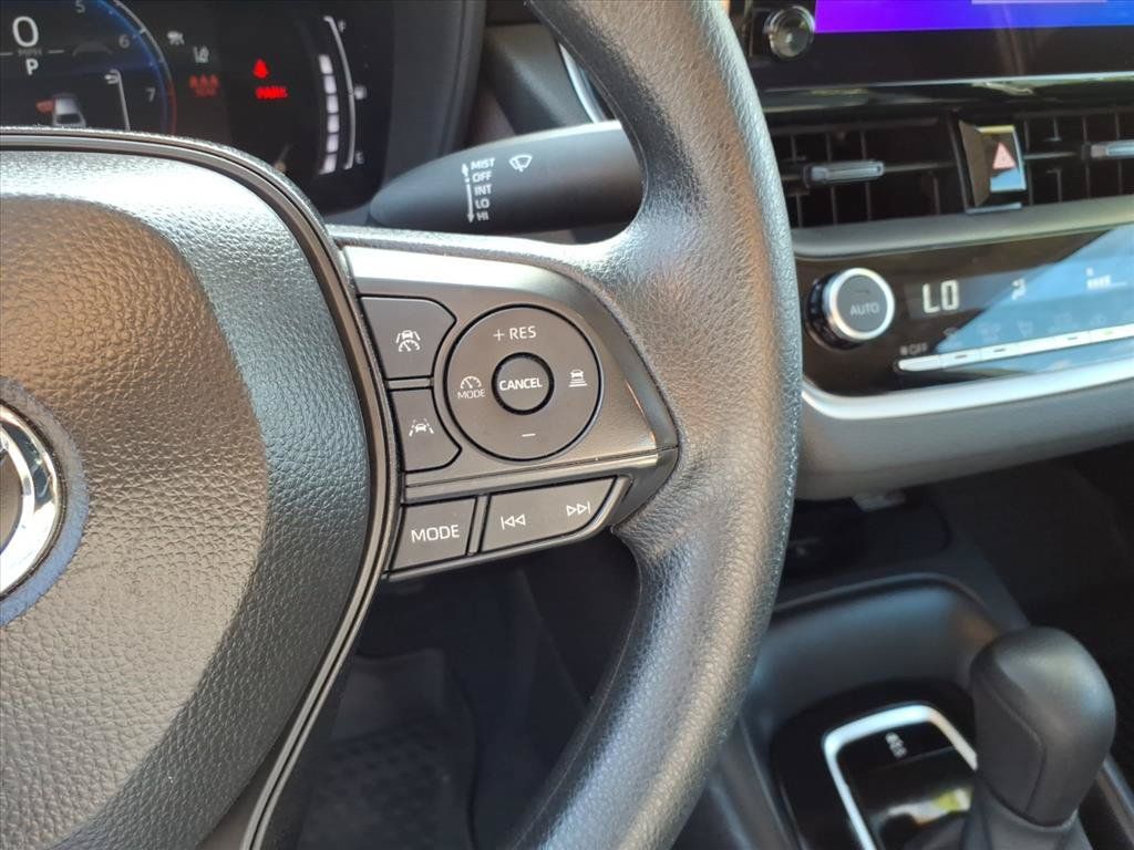 Used 2026 Toyota Corolla LE w/ LE Premium Package FWD image 30