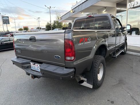 Used 2004 Ford F350 XLT AWD/4WD image 4