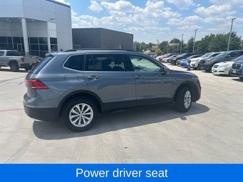 Used 2019 Volkswagen Tiguan SE FWD image 3
