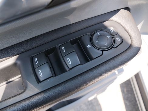 Used 2020 GMC Terrain SLT w/ Preferred Package image 16