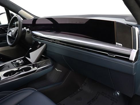Certified 2025 Cadillac Escalade IQ Sport 2 image 15