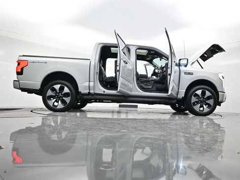 Used 2024 Ford F150 Lightning Platinum image 60