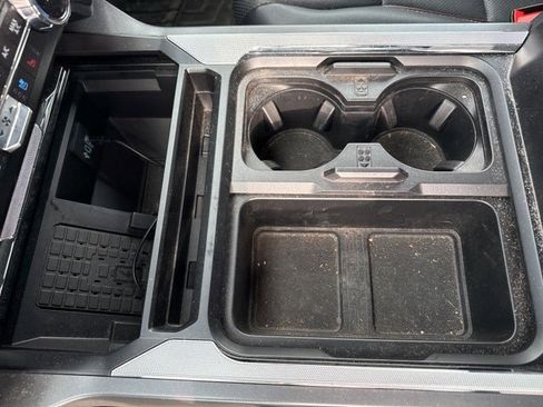 Used 2024 Ford F350 Lariat w/ Black Appearance Package image 26