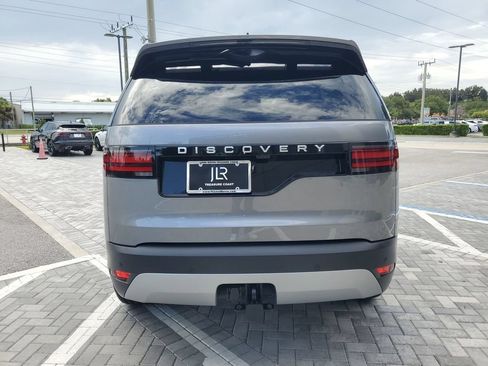 New 2025 Land Rover Discovery S AWD/4WD image 4