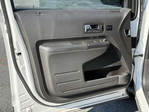 Used 2010 Ford Edge Limited FWD image 15