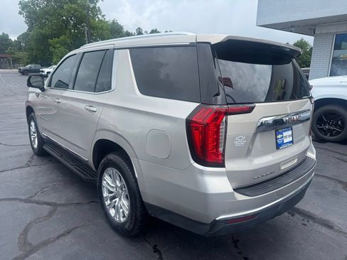 Used 2022 GMC Yukon SLT w/ SLT Luxury Package AWD/4WD image 3