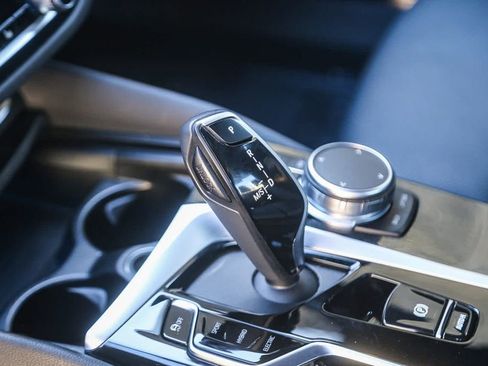 Certified 2023 BMW 530e w/ Convenience Package image 16