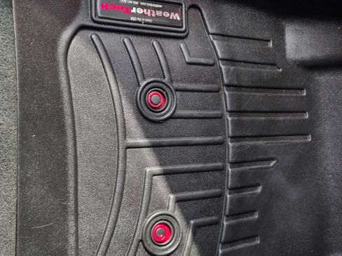 Used 2019 Chevrolet Colorado LT w/ LT Convenience Package image 16