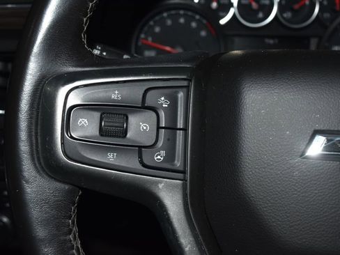Used 2021 Chevrolet Tahoe Z71 w/ Luxury Package AWD/4WD image 9