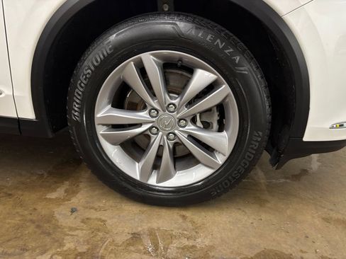 Certified 2024 Acura MDX SH-AWD image 40