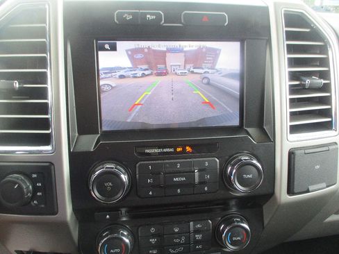 Used 2015 Ford F150 Lariat AWD/4WD image 7