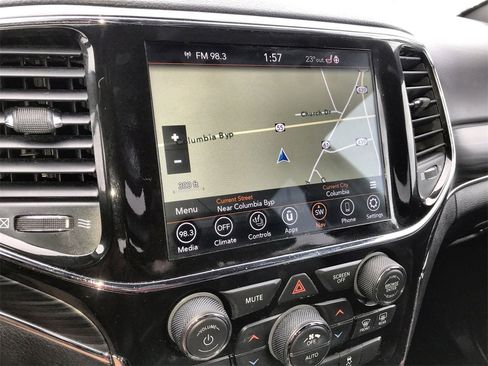 Used 2021 Jeep Grand Cherokee Limited image 16