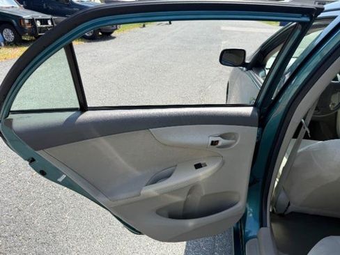 Used 2009 Toyota Corolla XLE FWD image 17