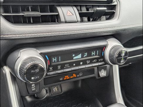 Used 2024 Toyota RAV4 XLE image 15