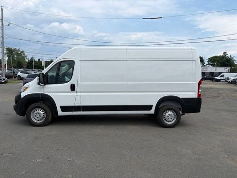 New 2026 RAM ProMaster 2500 w/ Convenience Group FWD image 2