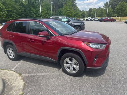Used 2019 Toyota RAV4 XLE w/ Convenience Package AWD/4WD image 6