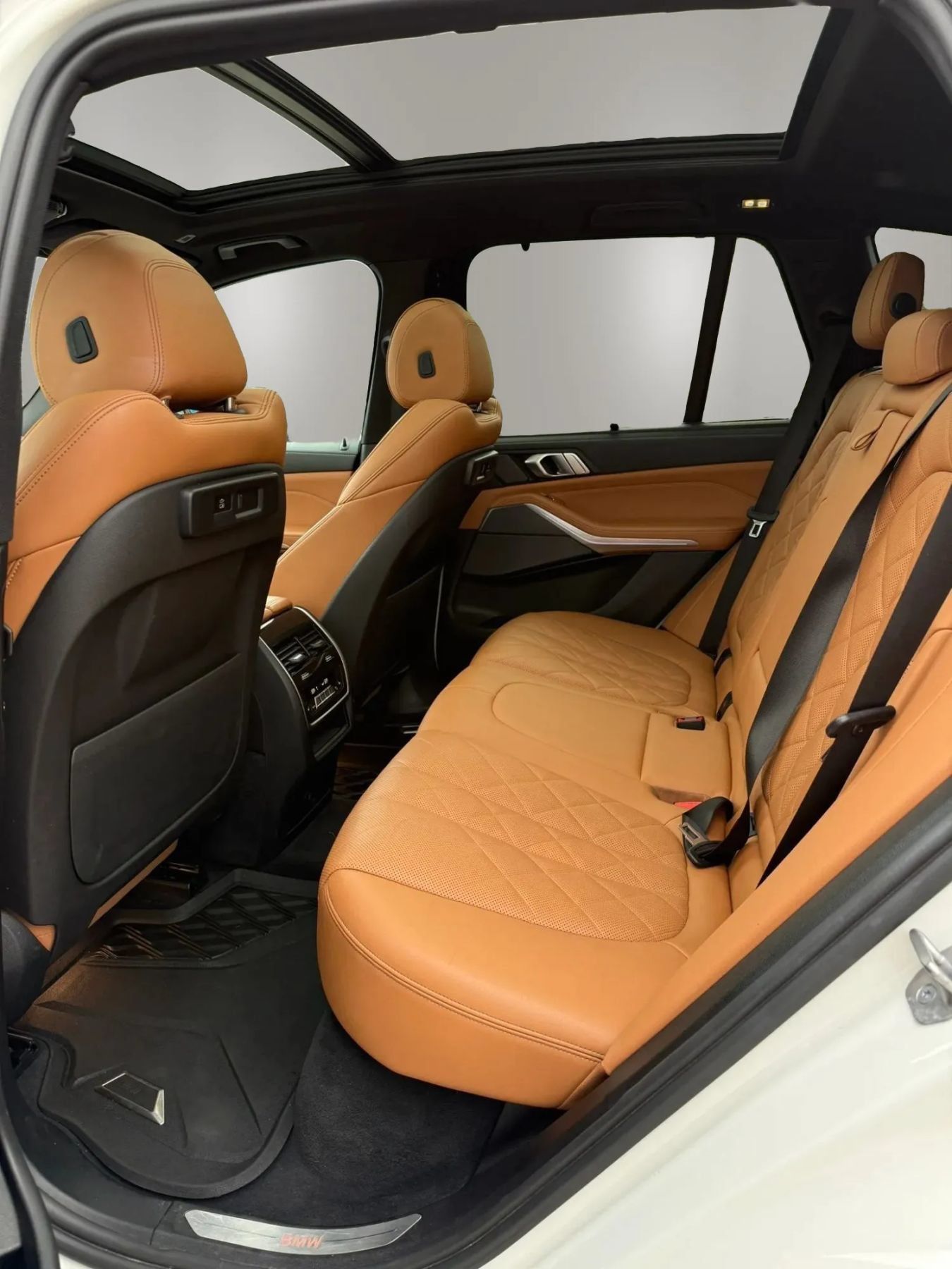 Used 2023 BMW X5 xDrive40i w/ Premium Package AWD/4WD image 23