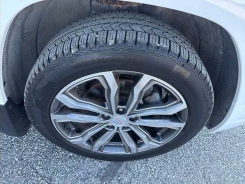 Certified 2020 GMC Terrain Denali w/ Denali Premium Package AWD/4WD image 9