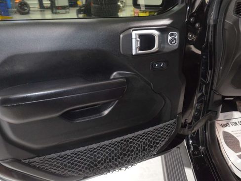 Used 2020 Jeep Wrangler Unlimited Rubicon AWD/4WD image 15