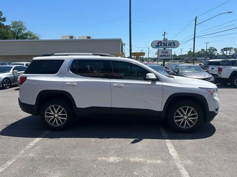 Used 2017 GMC Acadia SLE w/ Driver Alert Package I AWD/4WD image 4
