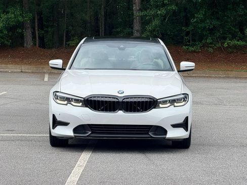 Used 2020 BMW 330i Sedan w/ Convenience Package RWD image 2