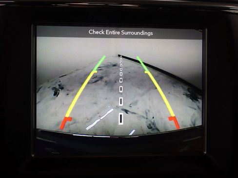 Used 2018 Jeep Grand Cherokee Overland AWD/4WD image 26