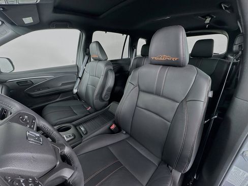 Certified 2023 Honda Passport TrailSport image 21