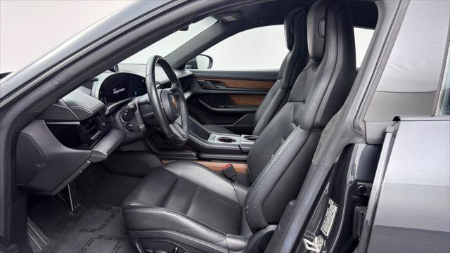 Used 2020 Porsche Taycan Turbo w/ Sportdesign Package AWD/4WD image 16