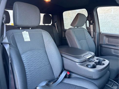 New 2026 RAM 3500 Tradesman AWD/4WD image 13
