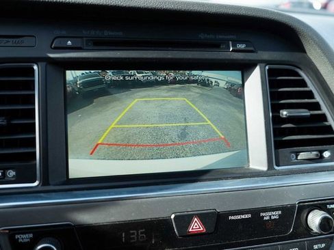 Used 2016 Hyundai Sonata Limited w/ Option Group 02 image 23